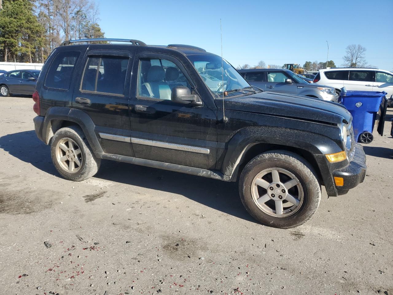 2006 Jeep Liberty (North America) - Image 4