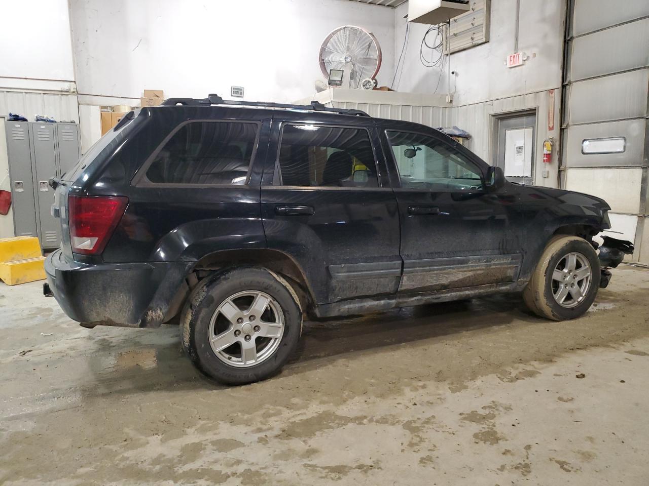 2006 Jeep Grand Cherokee - Image 3