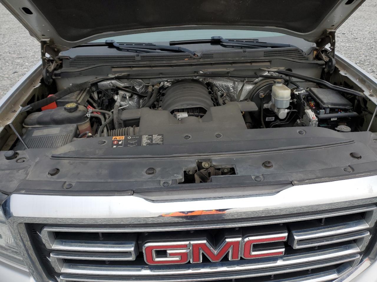 2016 GMC Sierra - Image 11