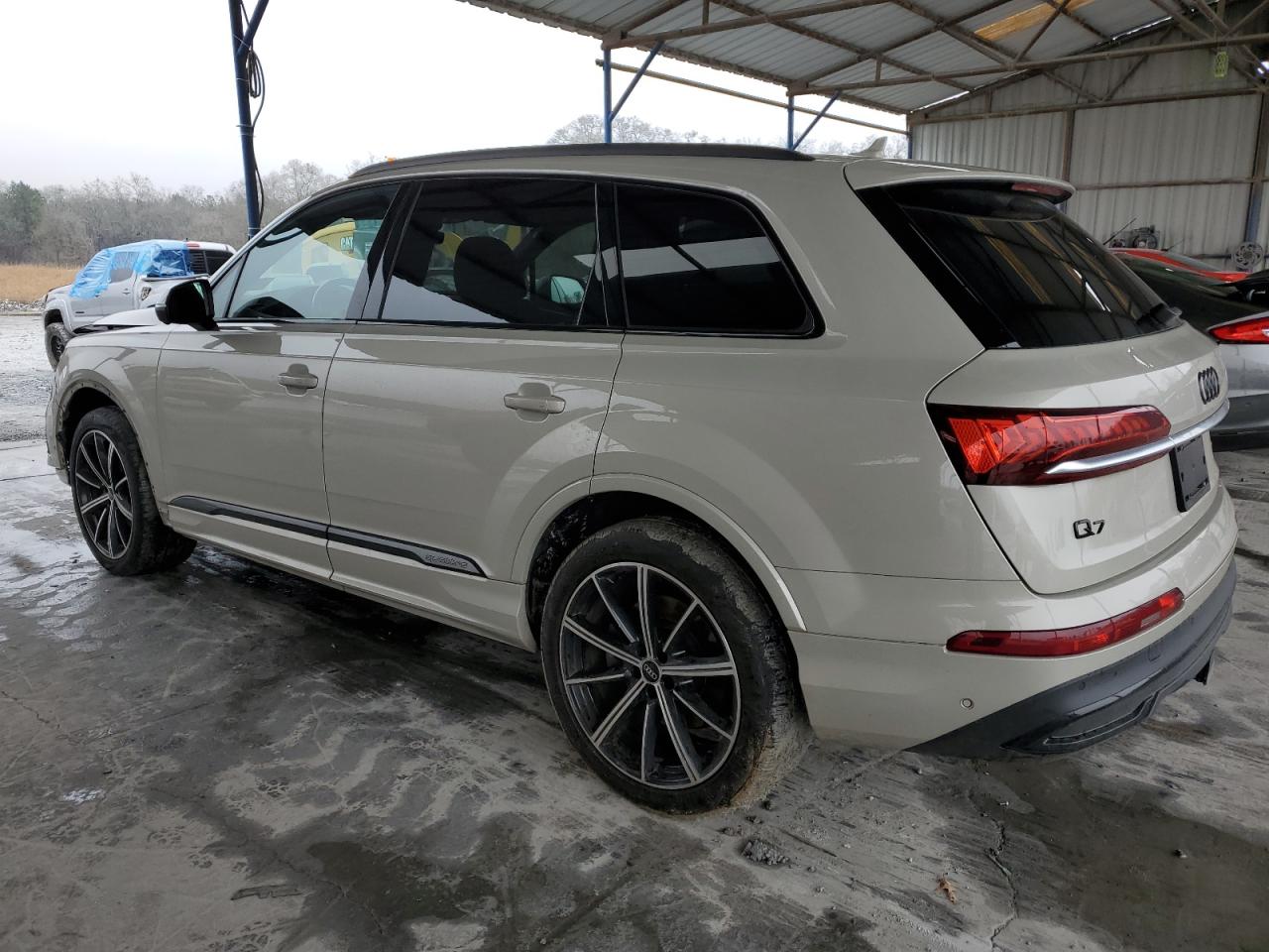 2021 Audi Q7 - Image 2