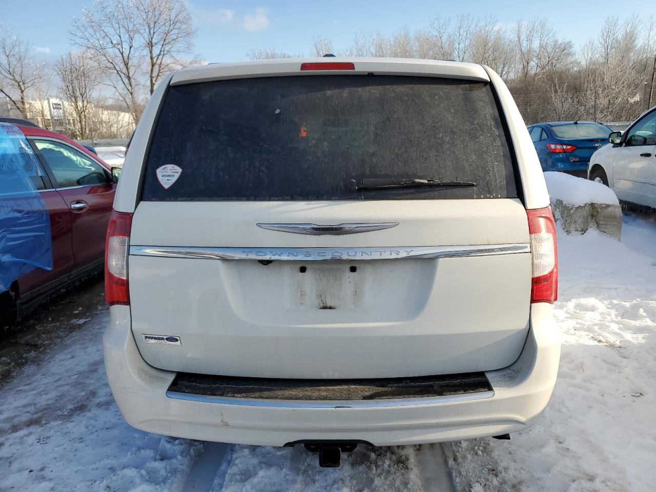 2013 Chrysler Town & Country - Image 6