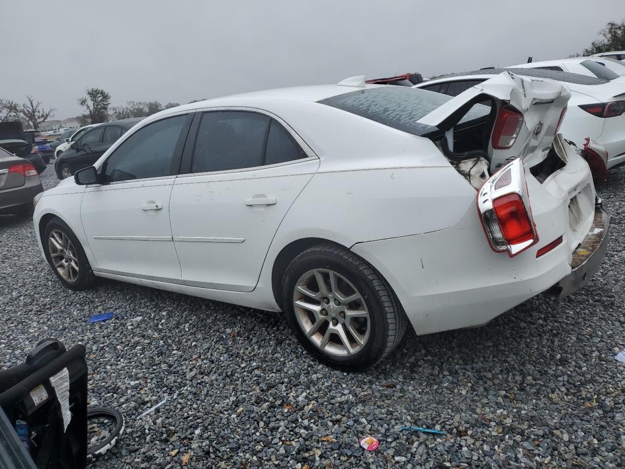 2015 Chevrolet Malibu - Image 2