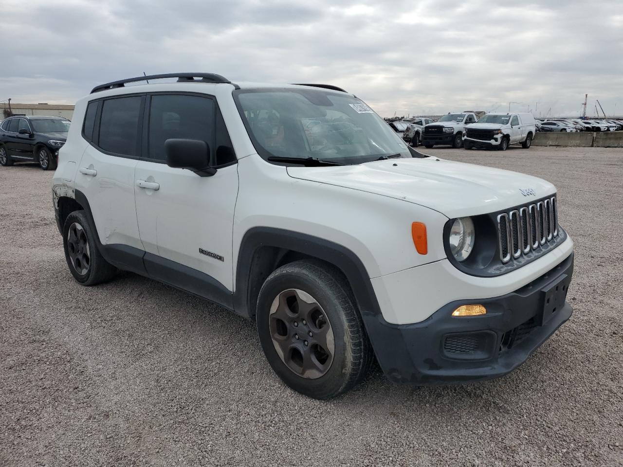 VIN ZACCJAABXHPF74336 2017 JEEP RENEGADE no.4