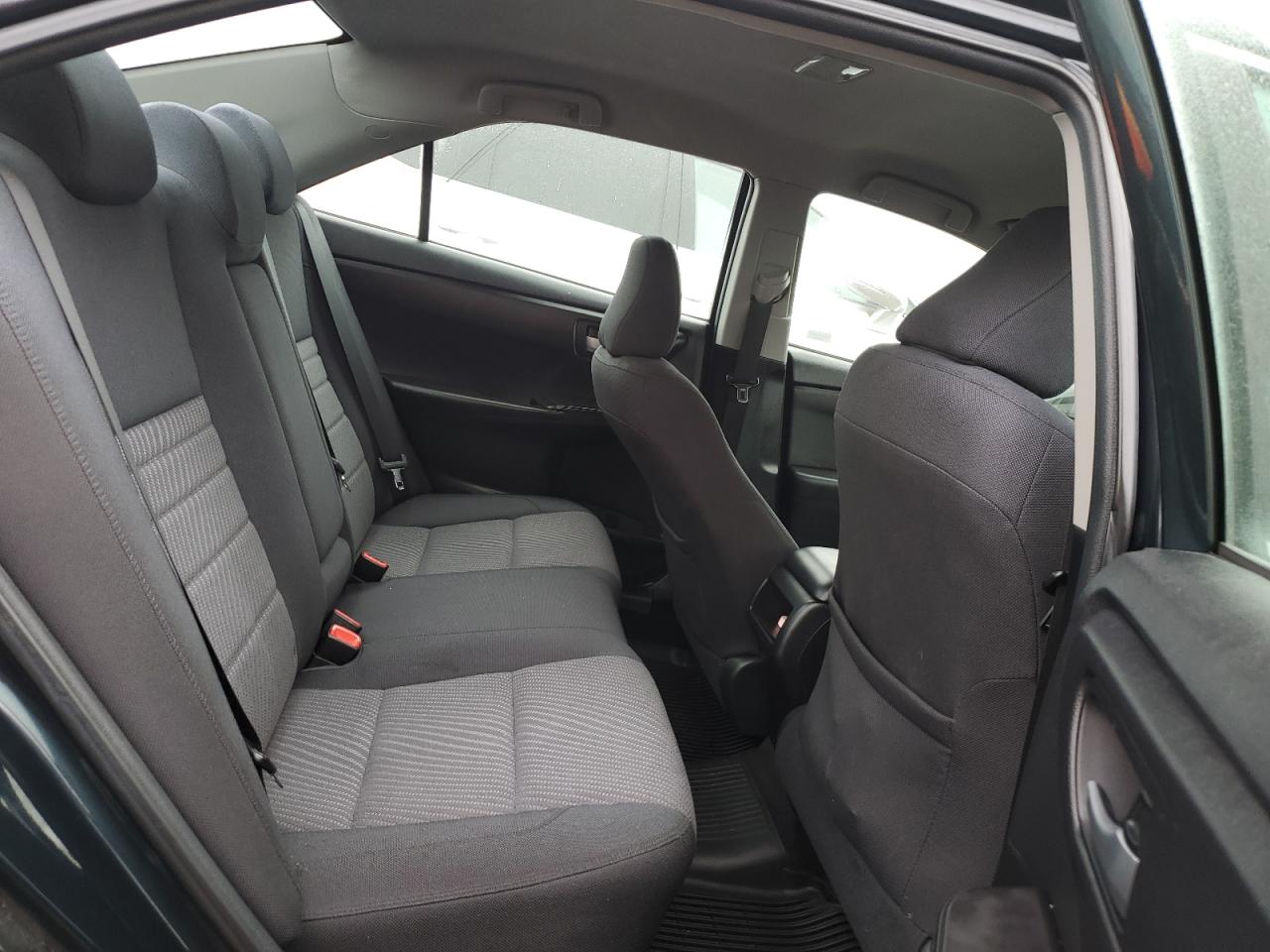 2017 Toyota Camry - Image 10