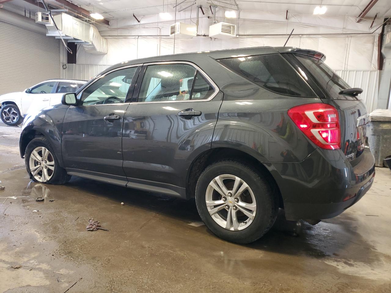 2017 Chevrolet Equinox - Image 2