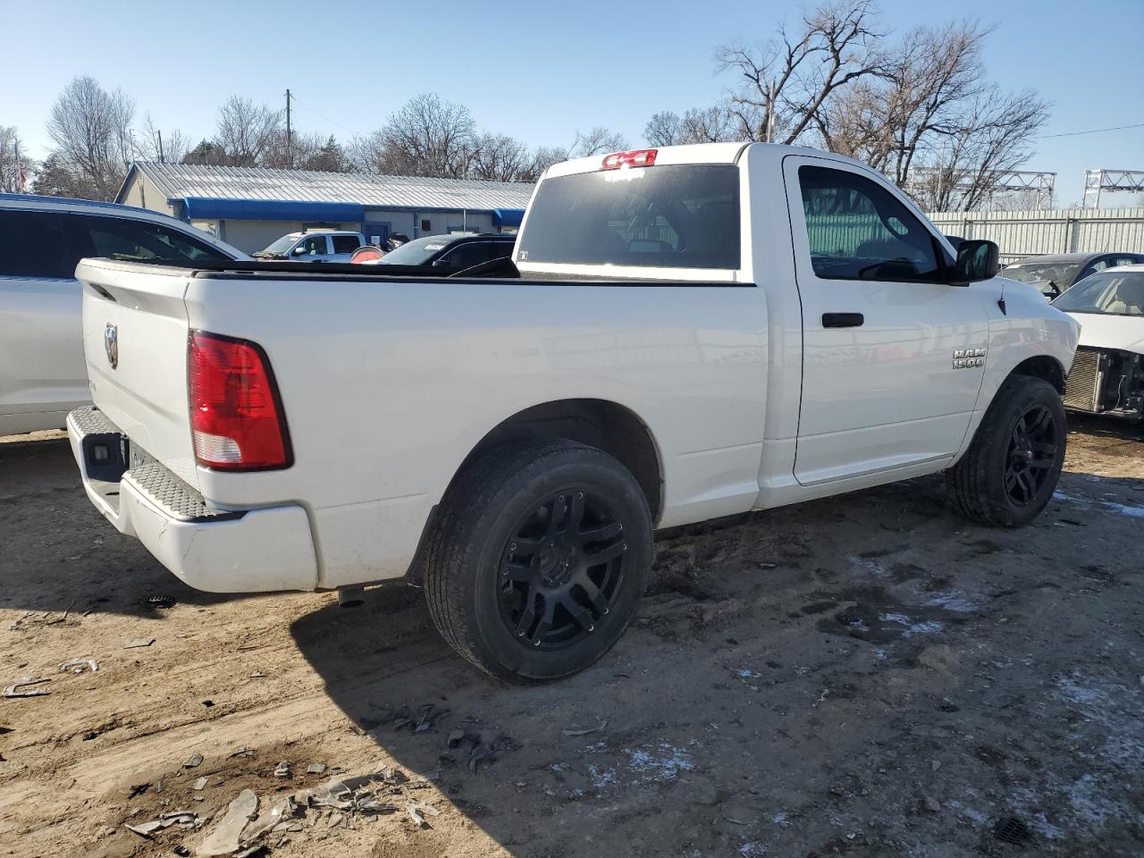 2016 RAM 1500 - Image 3