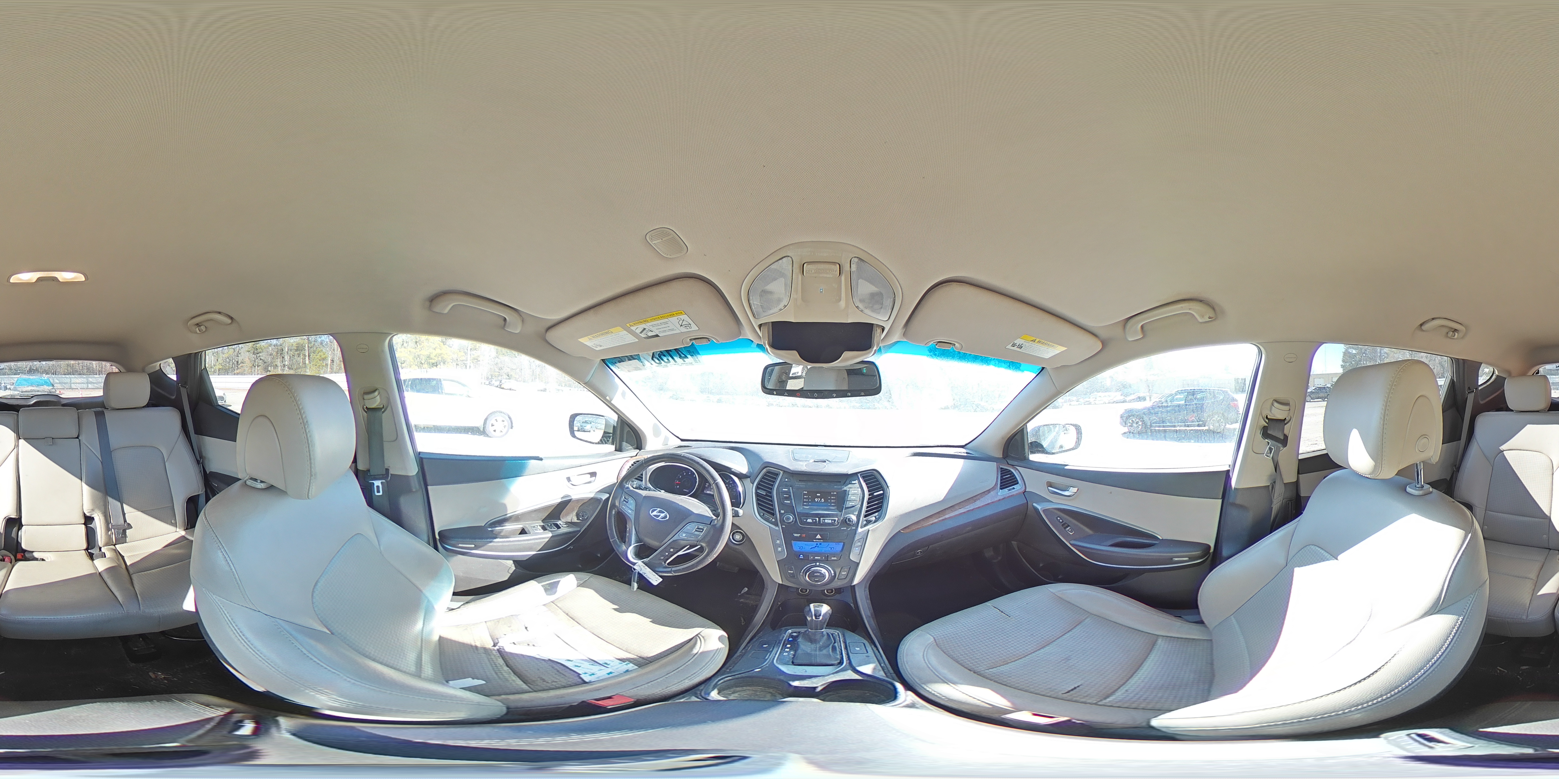 2013 Hyundai Santa Fe - Image 14