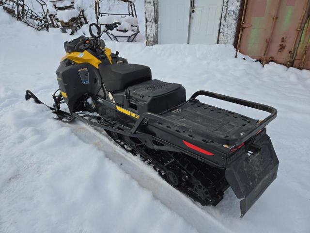 2021 SKIDOO EXPEDITION