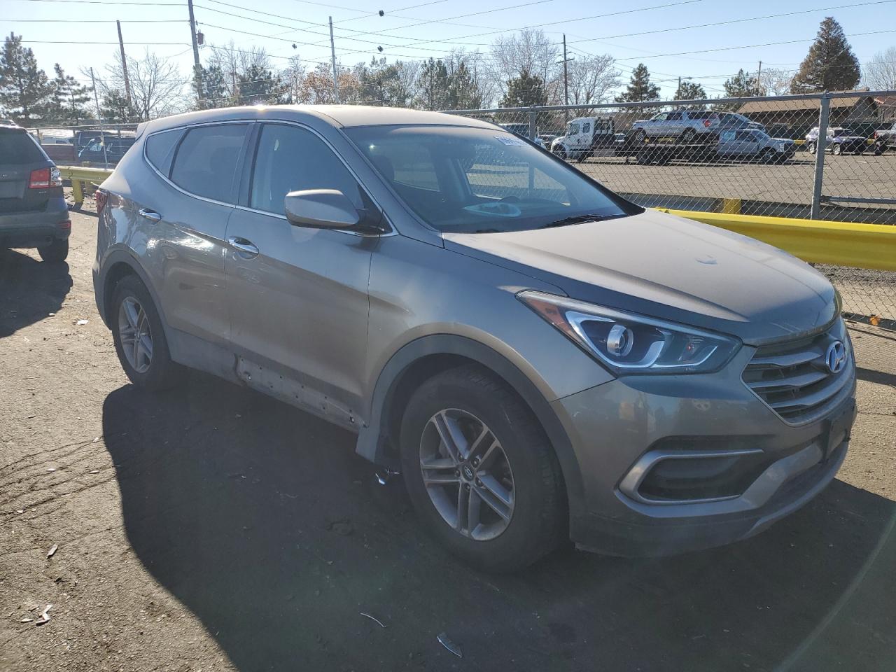 2017 Hyundai Santa Fe - Image 4