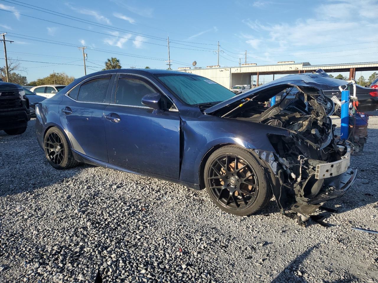 2014 Lexus IS - Image 4