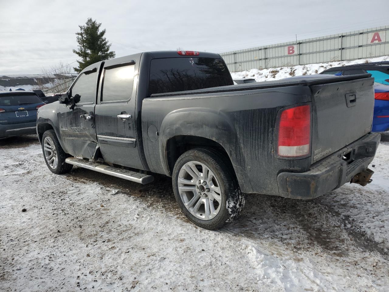 2009 GMC Sierra - Image 2