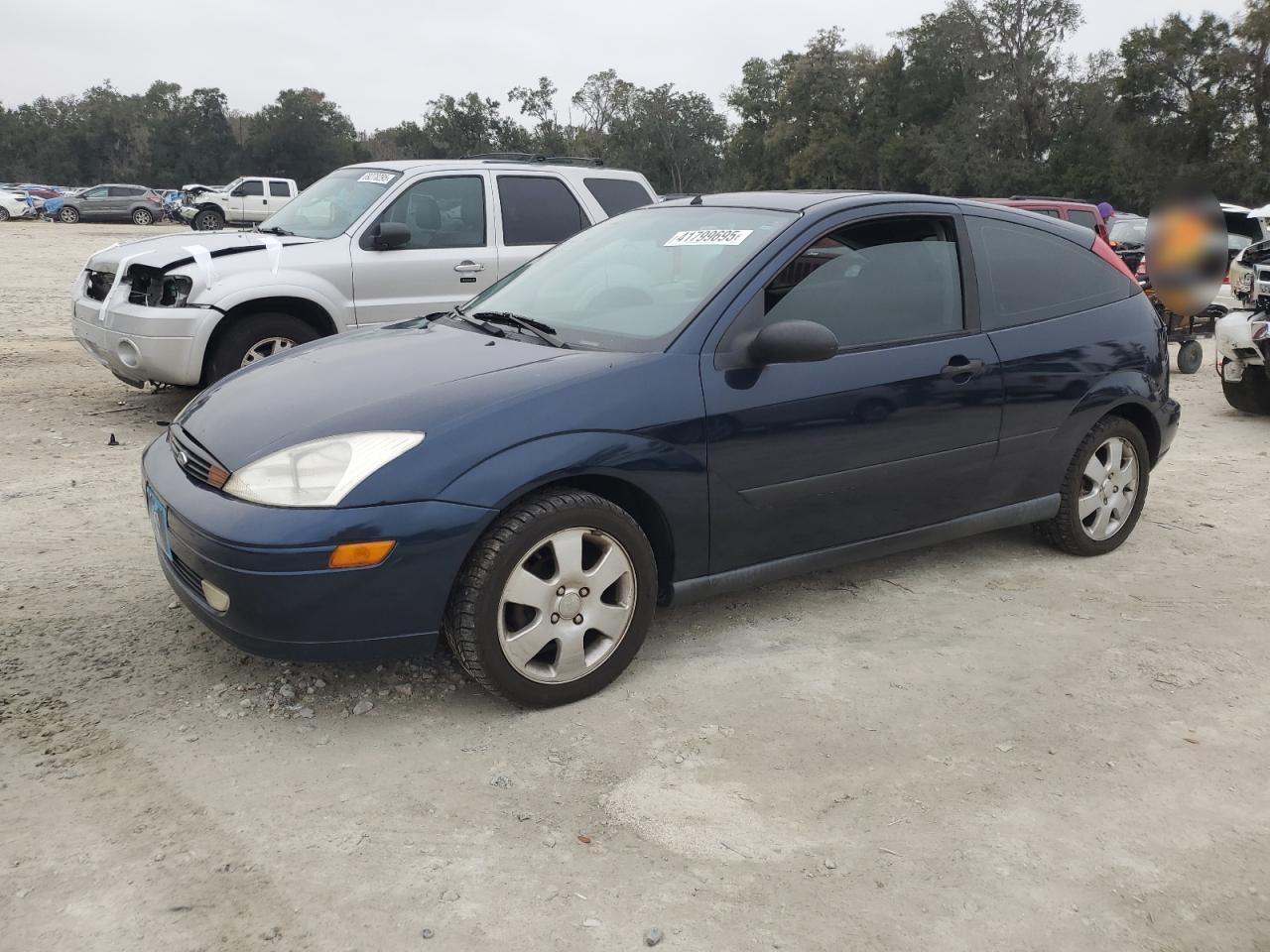 2001 Ford Focus - Image 1