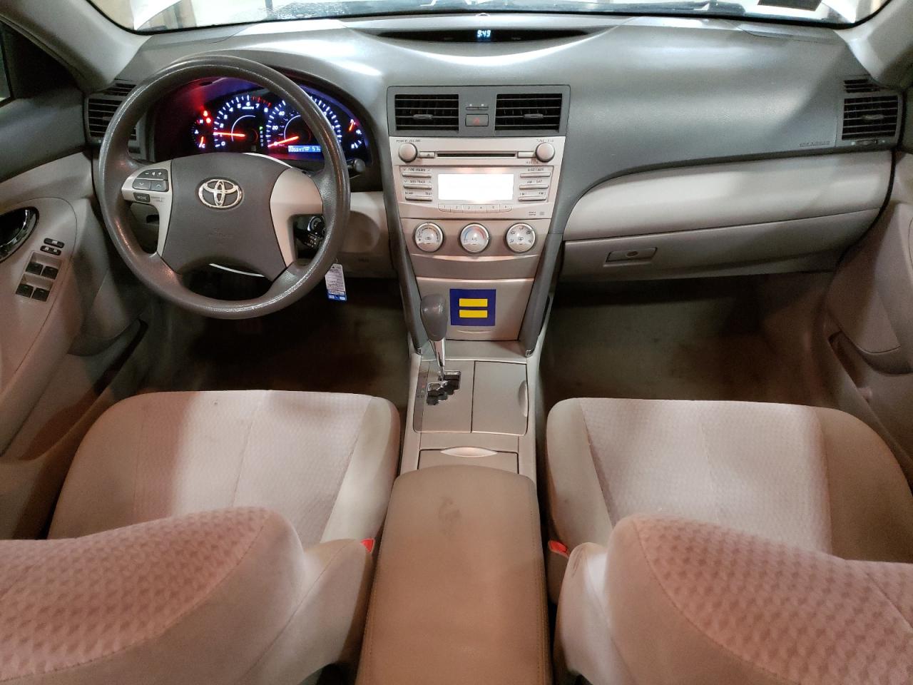 2011 Toyota Camry - Image 8