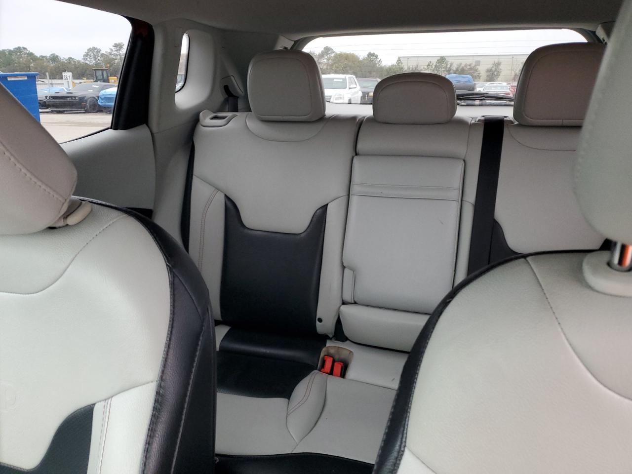 2019 Jeep Compass - Image 10