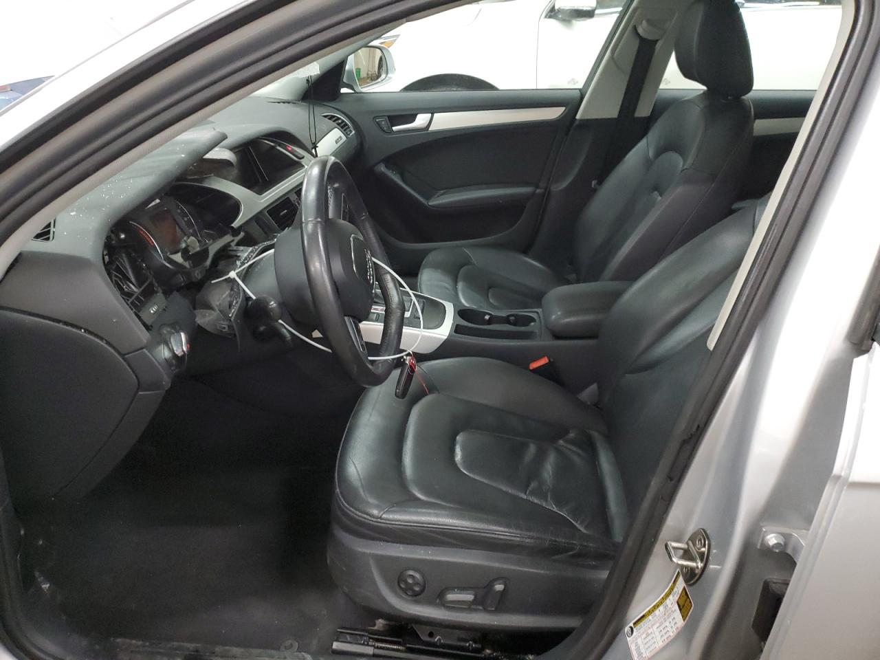 2010 Audi A4 Premium VIN: WAUBFAFL6AN015621 Lot: 41400055