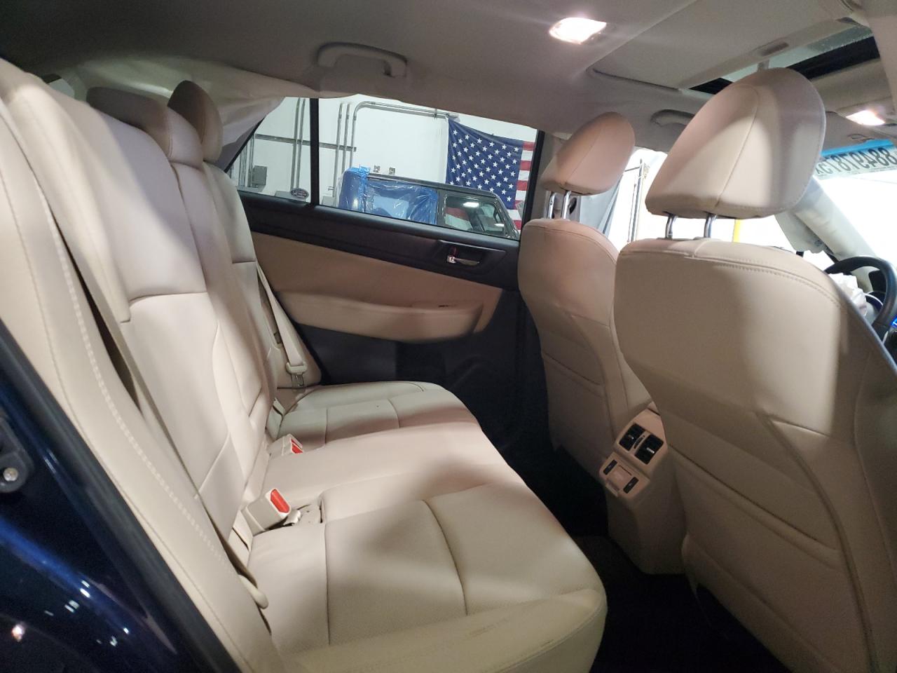 2018 Subaru Outback - Image 11