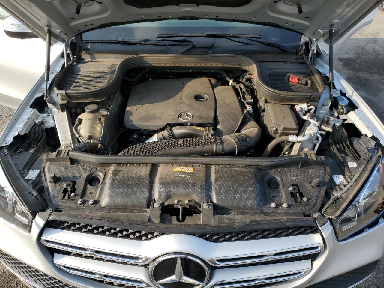 2020 Mercedes-Benz GLE - Image 14