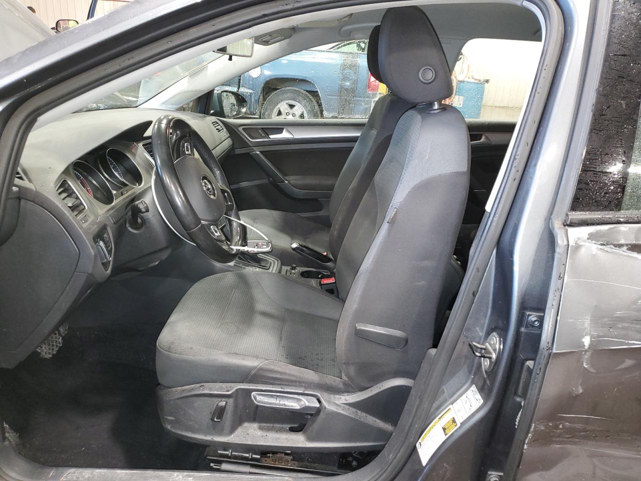 2016 Volkswagen Golf - Image 7