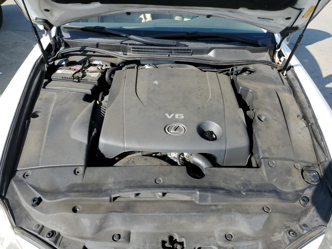 2009 Lexus IS - Image 11
