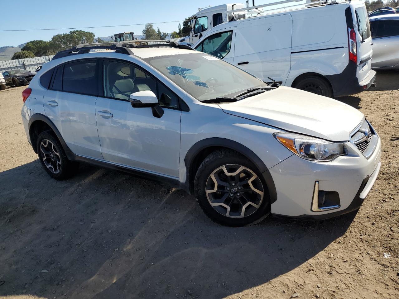 2016 Subaru XV - Image 4