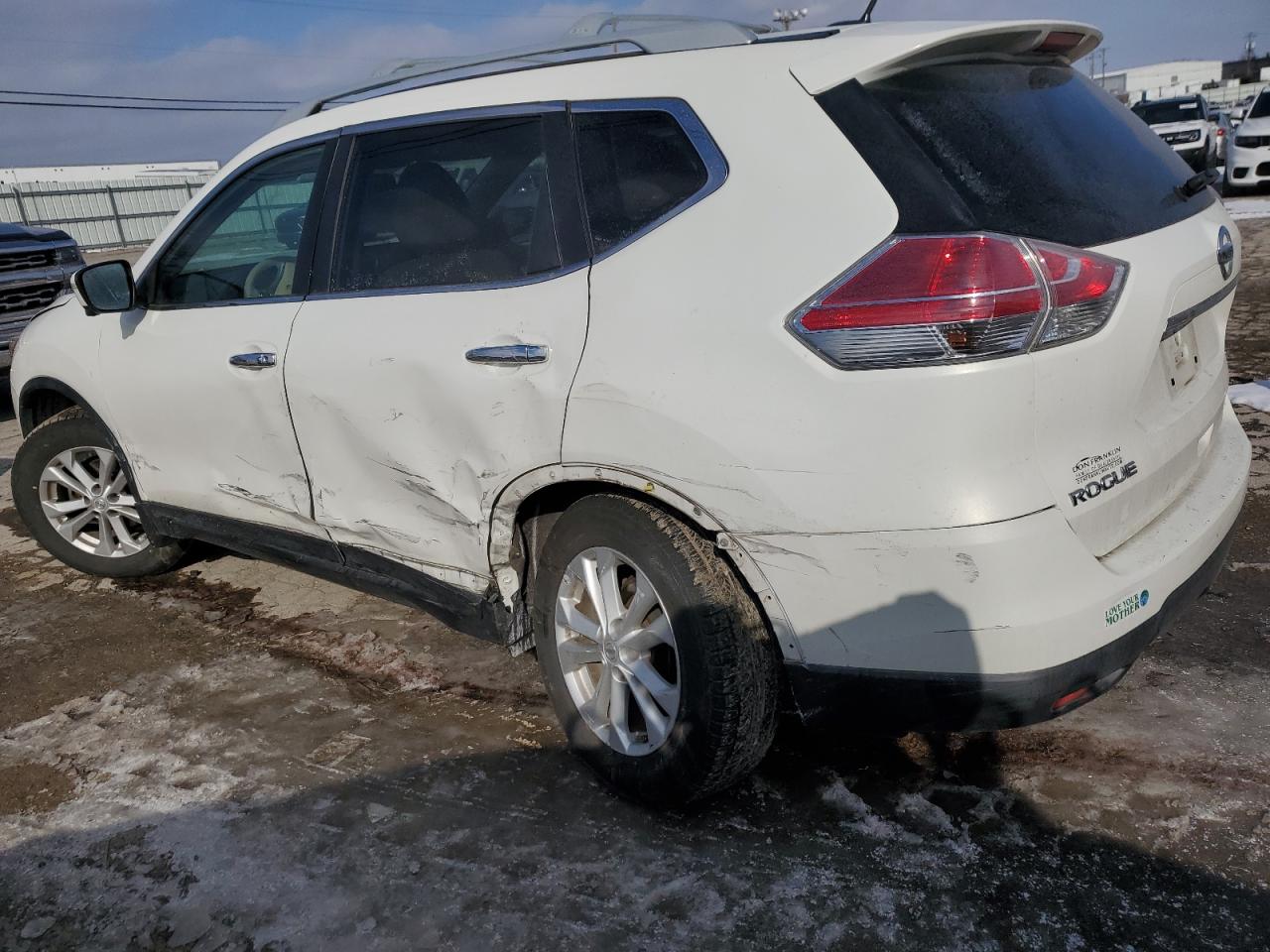2014 Nissan Rogue - Image 2