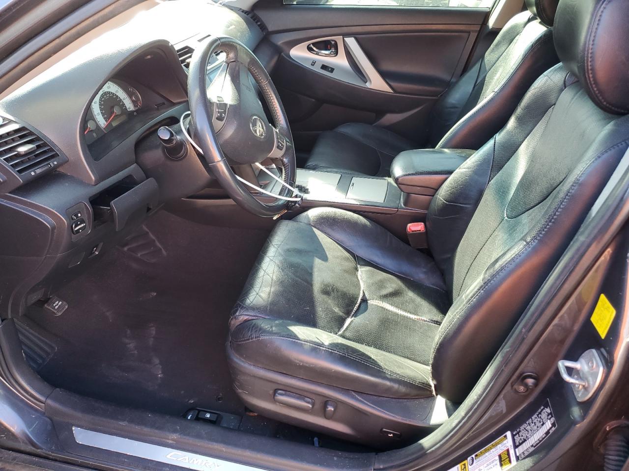 2011 Toyota Camry - Image 7