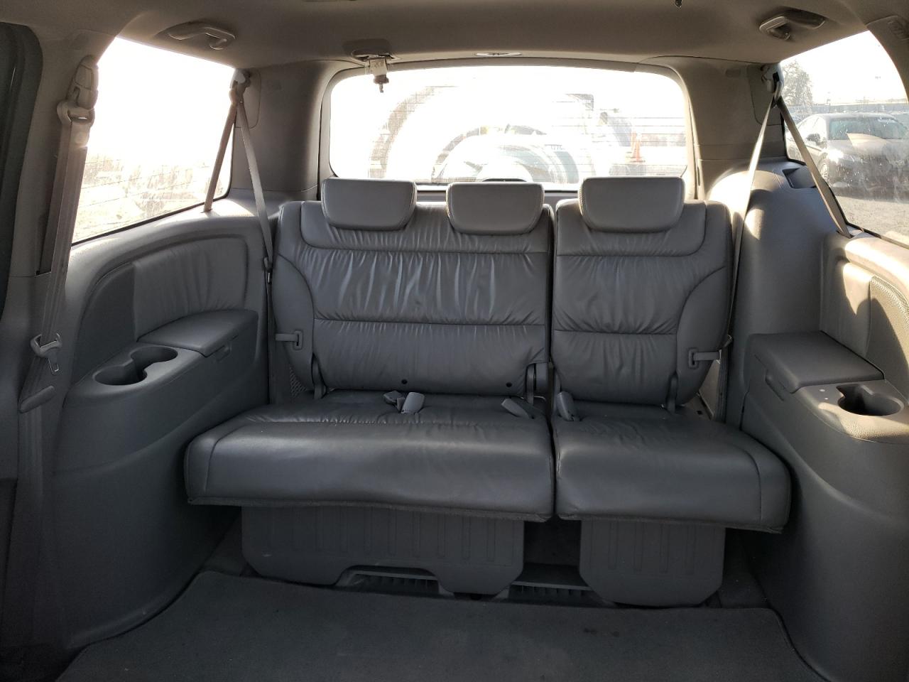 2008 Honda Odyssey - Image 10