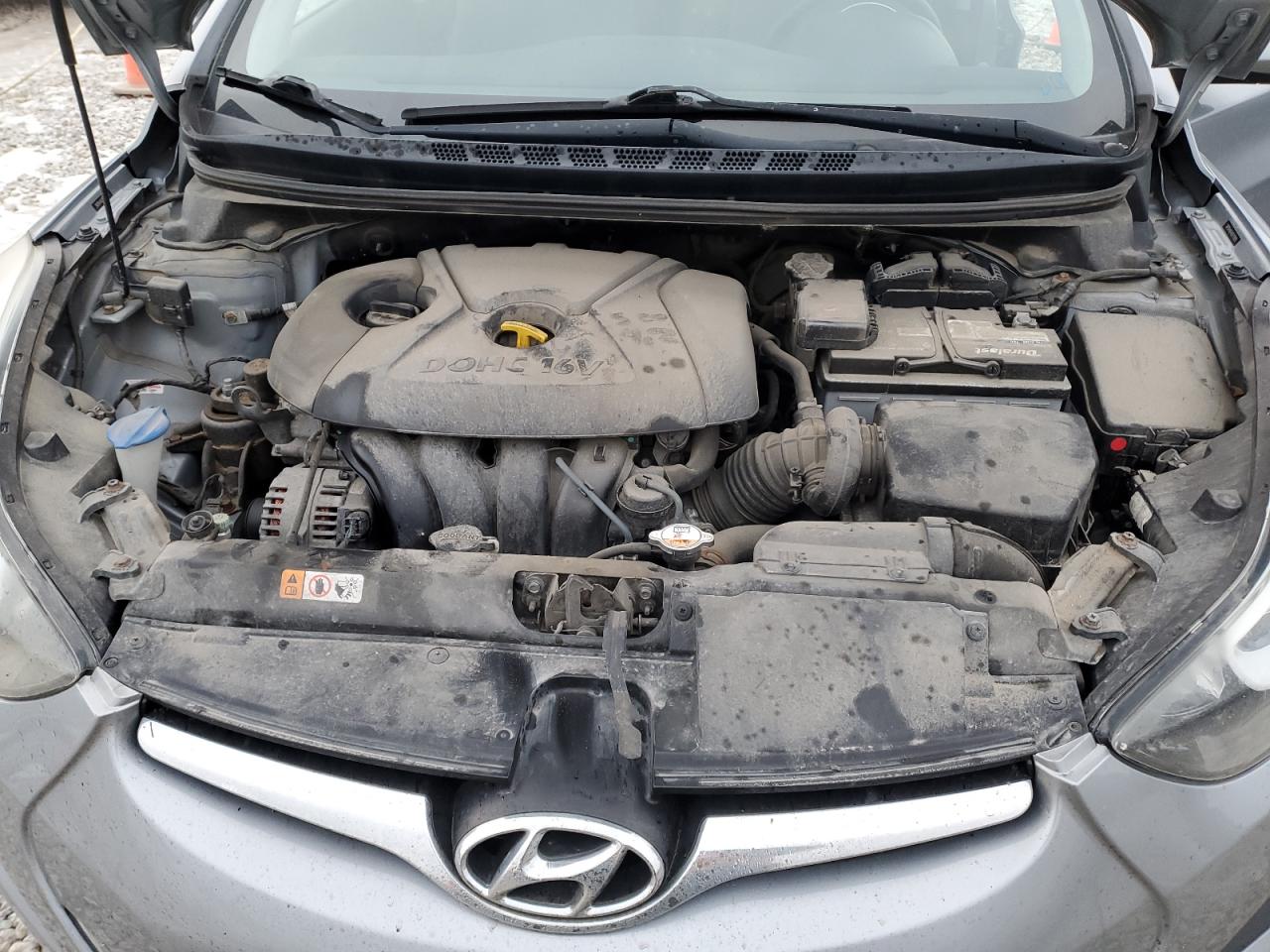 2016 Hyundai Elantra - Image 11