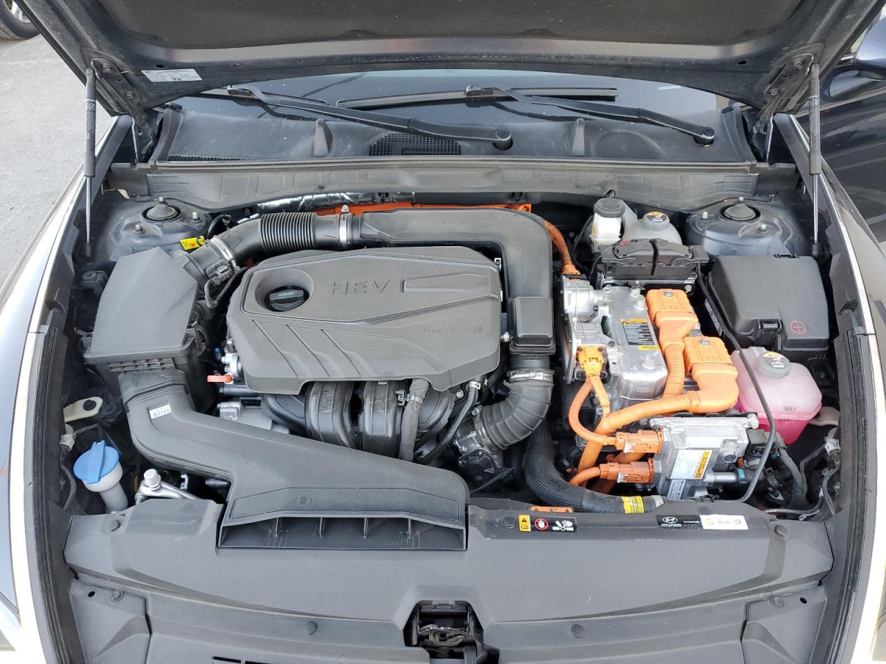 2022 Hyundai Sonata - Image 11