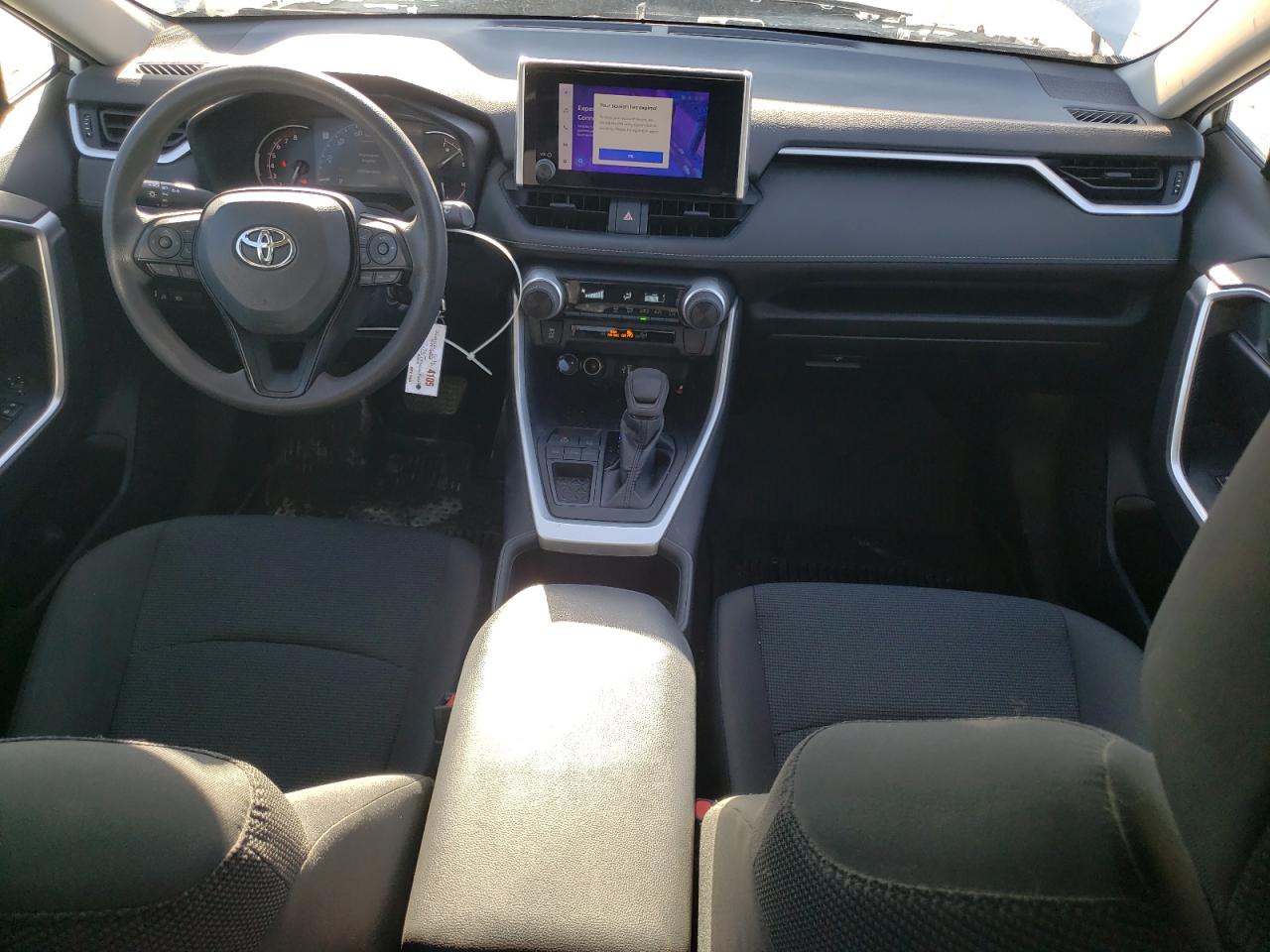 2023 Toyota RAV 4 - Image 8