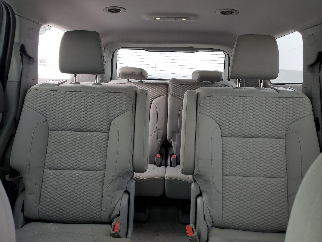 2017 GMC Acadia - Image 10