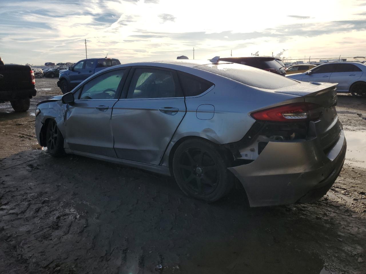 2020 Ford Fusion - Image 2