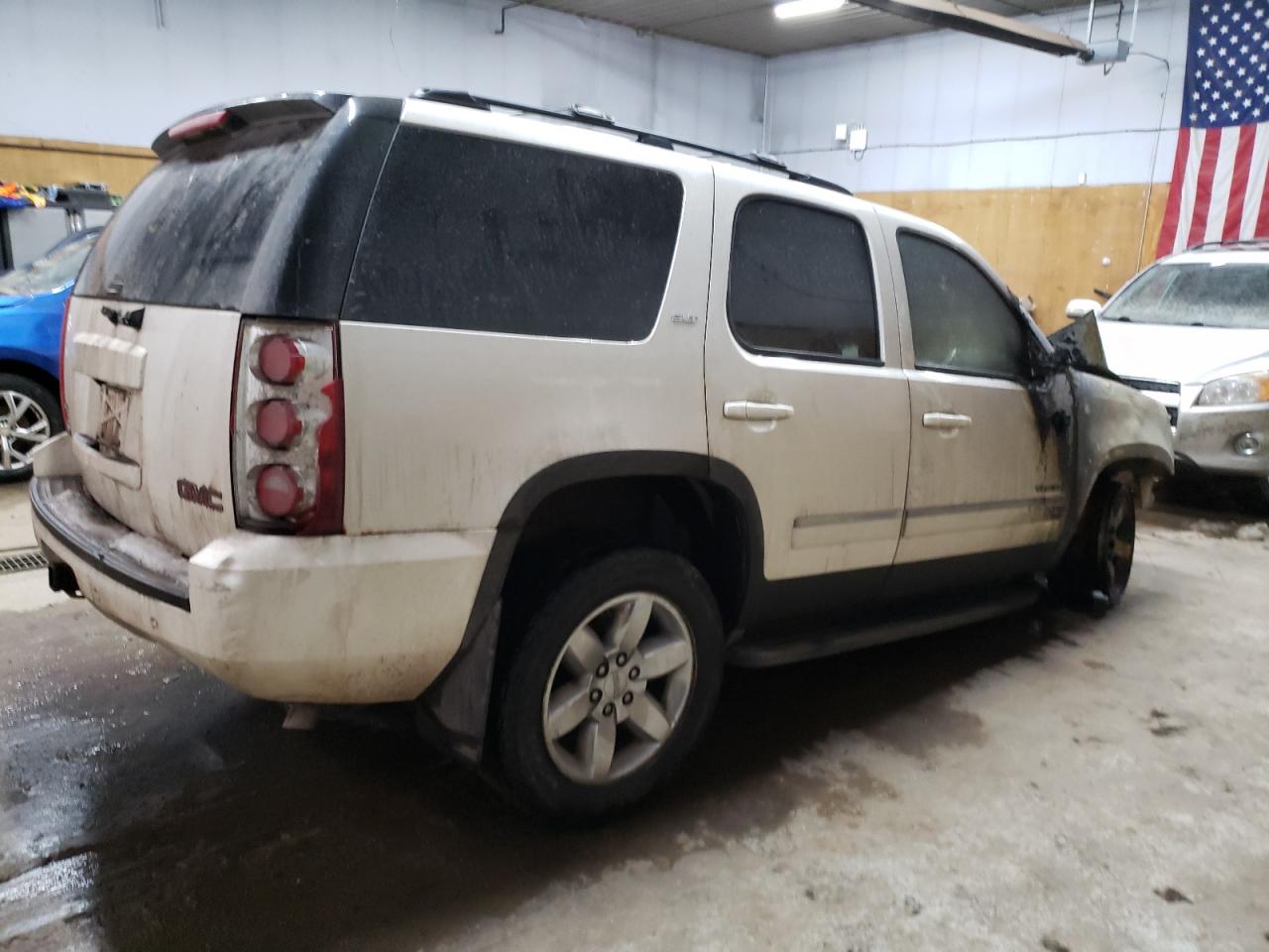 2012 GMC Yukon - Image 3