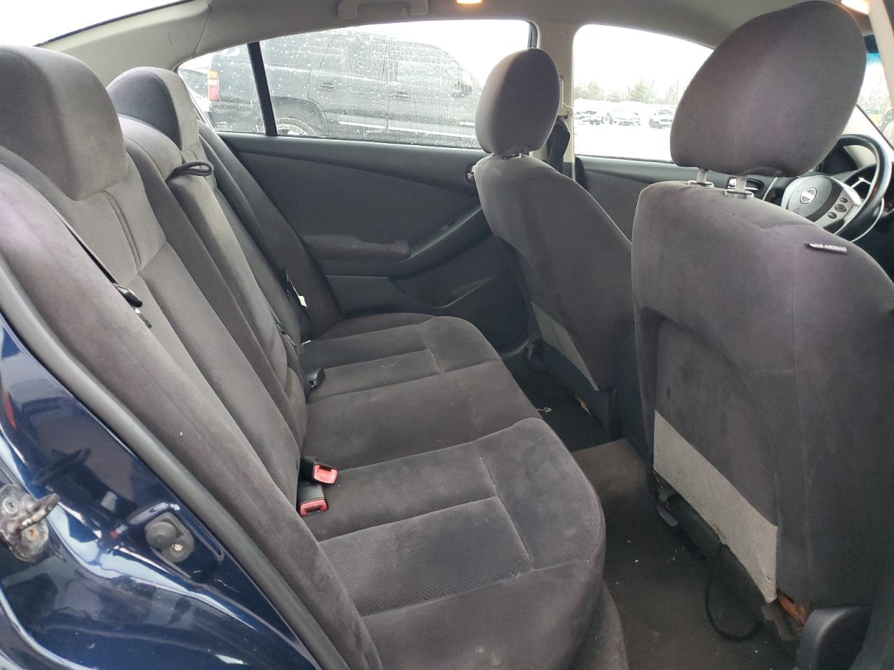 2009 Nissan Altima - Image 10