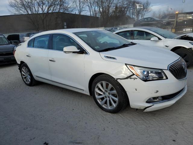  BUICK LACROSSE 2016 Biały