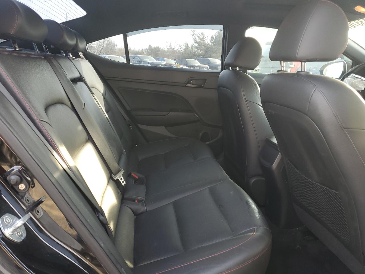2018 Hyundai Elantra - Image 10