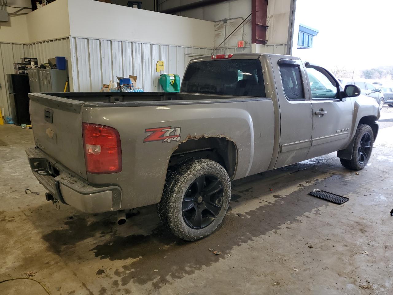 2012 Chevrolet Silverado - Image 3