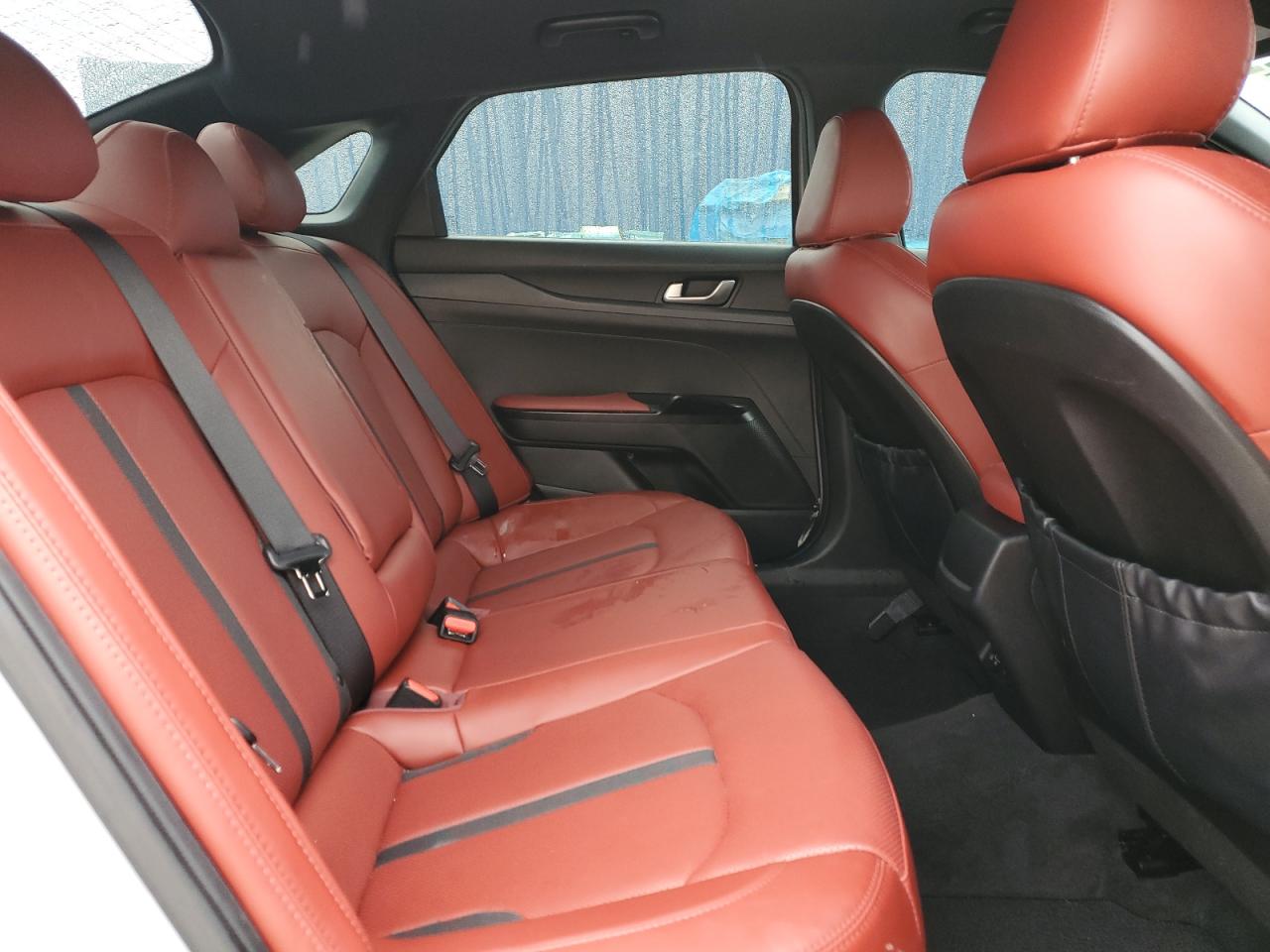 2023 Kia K5 - Image 10