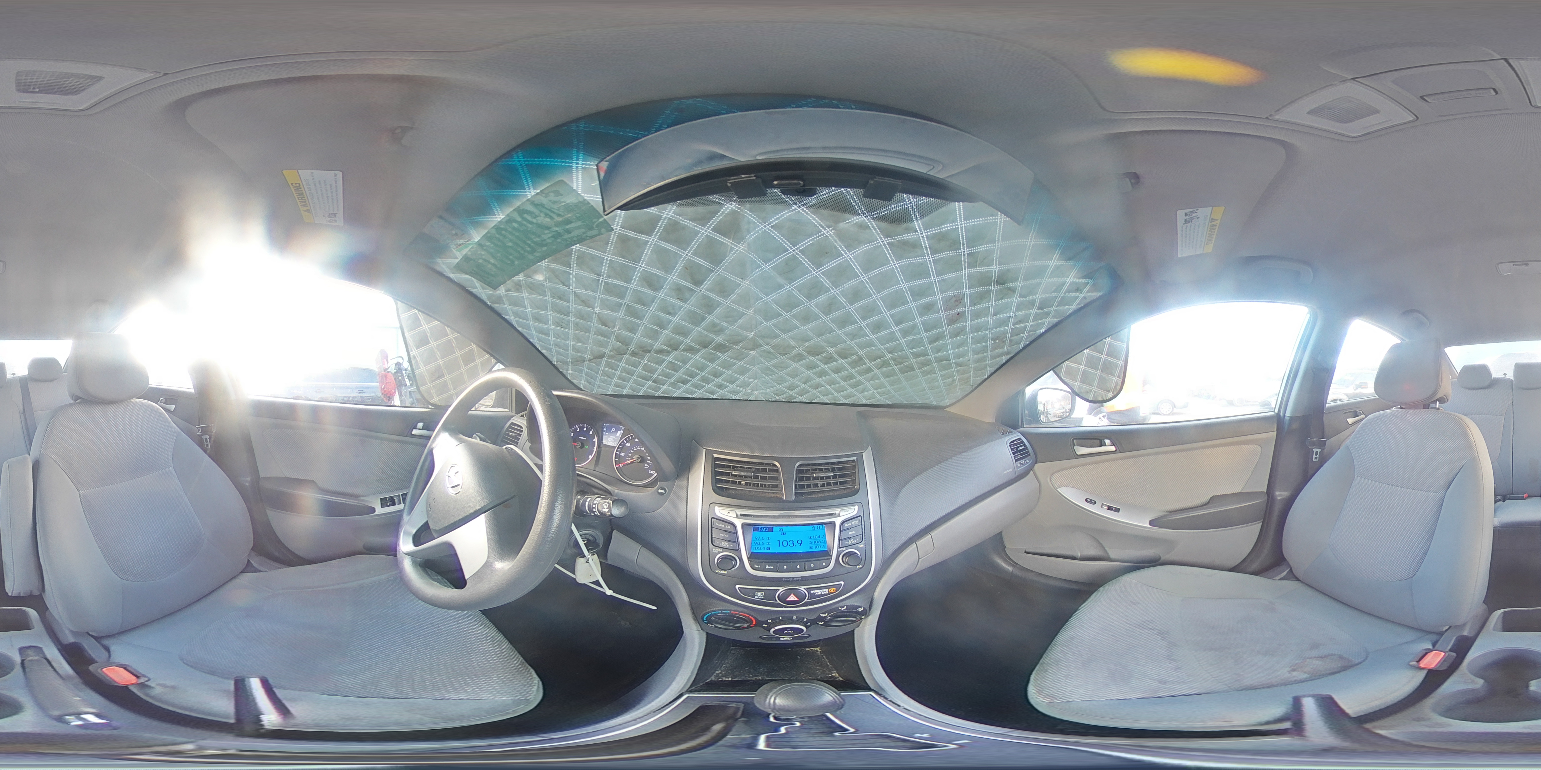 2014 Hyundai Accent - Image 14