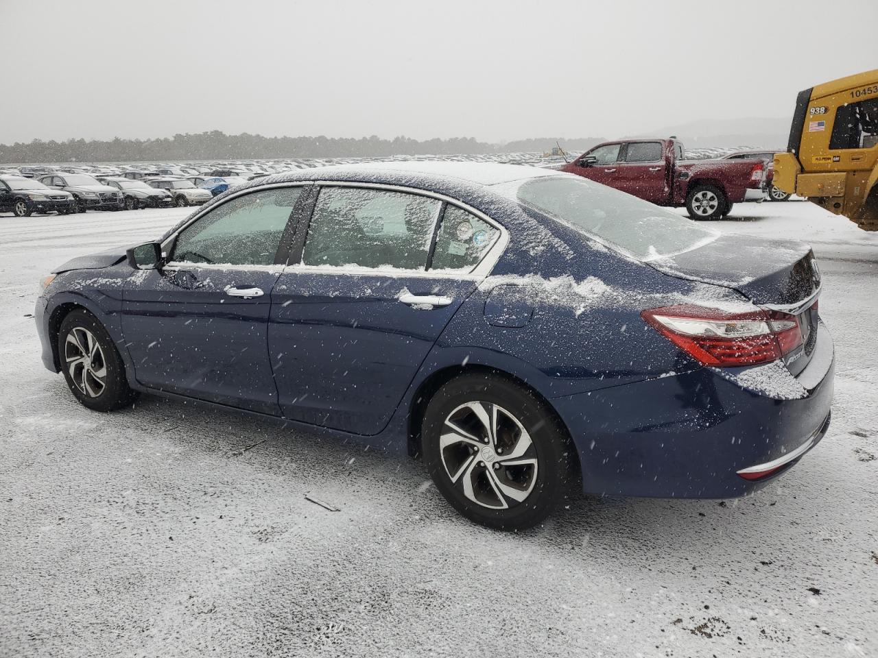 VIN 1HGCR2F30HA265833 2017 HONDA ACCORD no.2