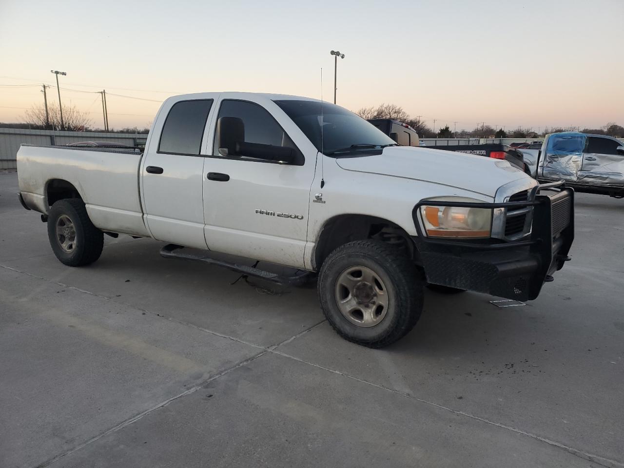 2006 Dodge RAM - Image 4