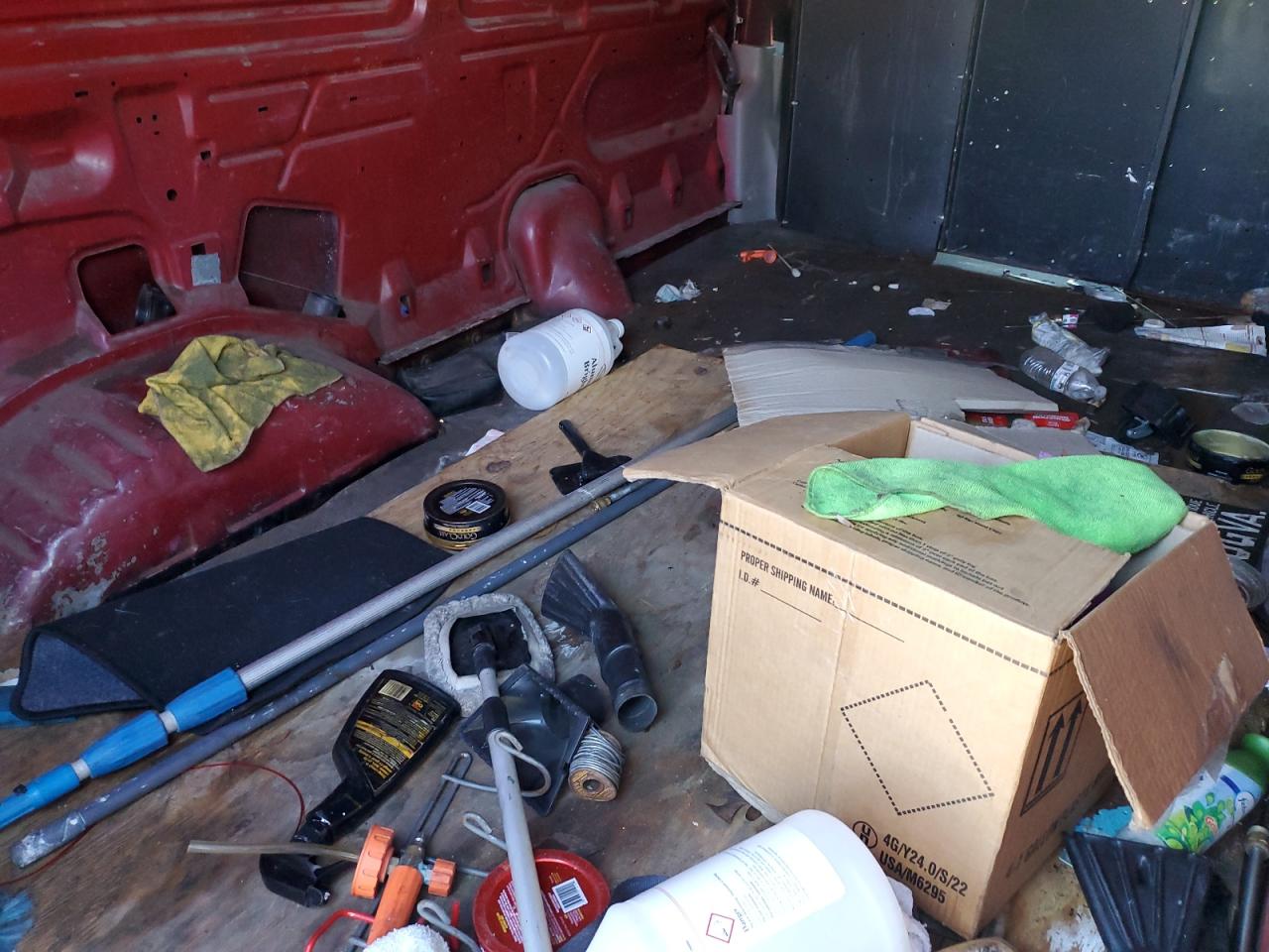 2006 Ford Econoline - Image 11