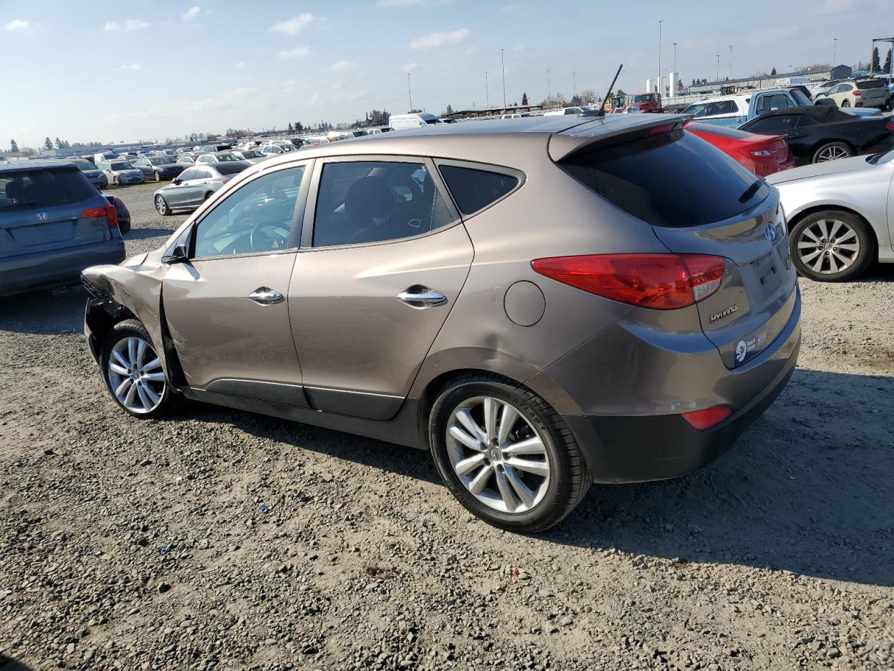 2013 Hyundai Tucson - Image 2