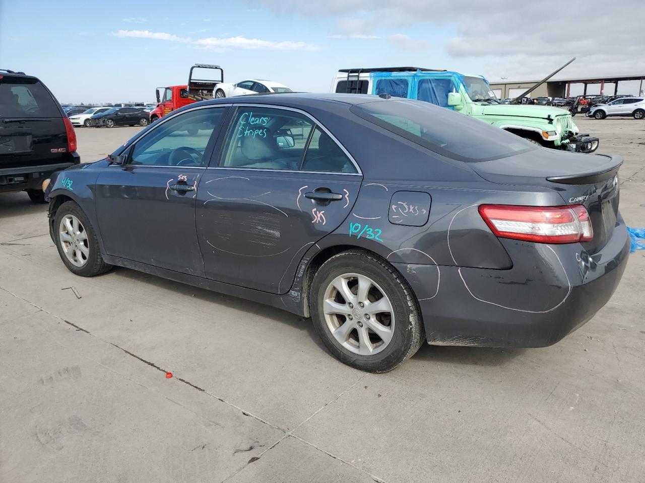 2011 Toyota Camry - Image 2