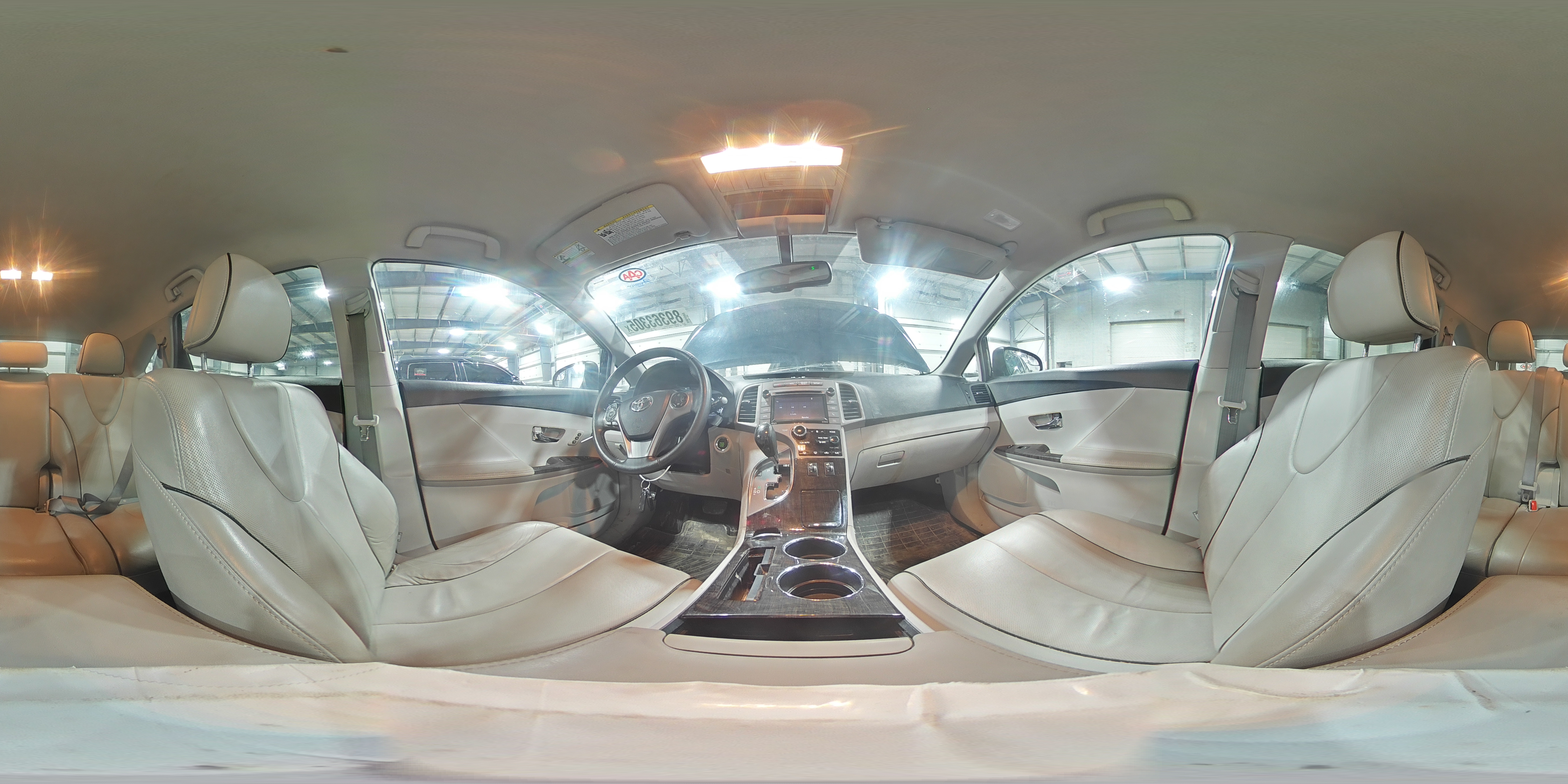 2015 Toyota Venza - Image 15