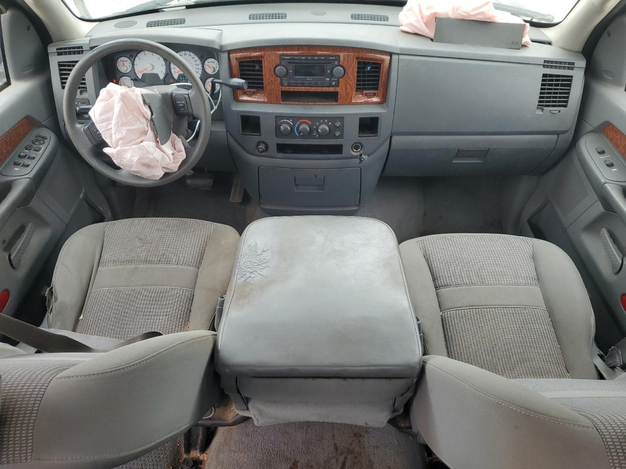 2006 Dodge RAM - Image 8