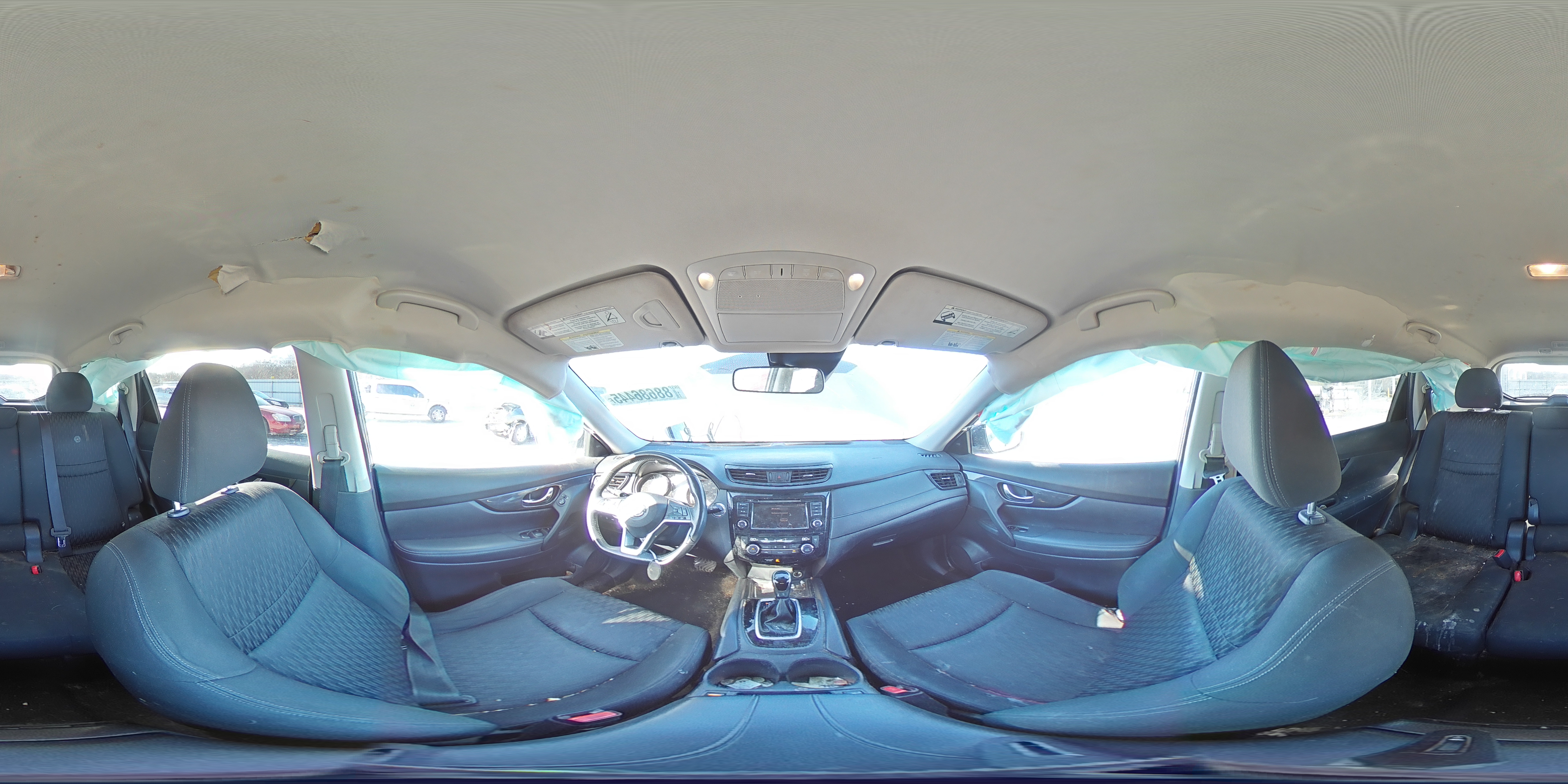 2019 Nissan Rogue - Image 14