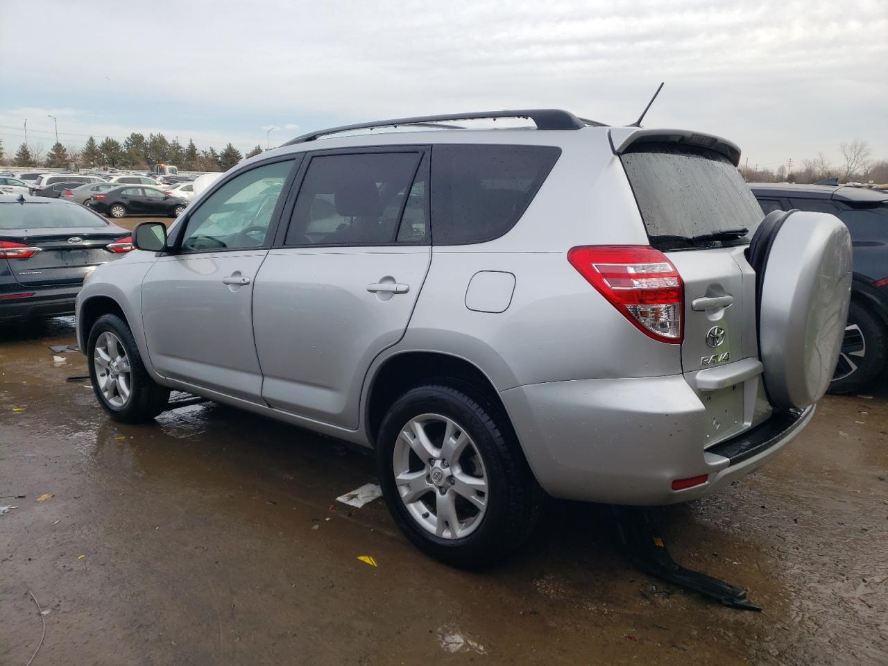 2011 Toyota RAV 4 - Image 2