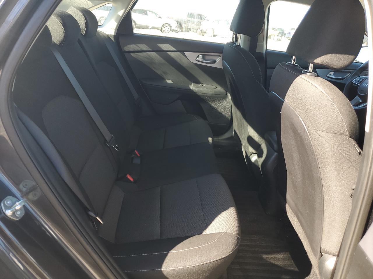 2024 Kia Forte - Image 10