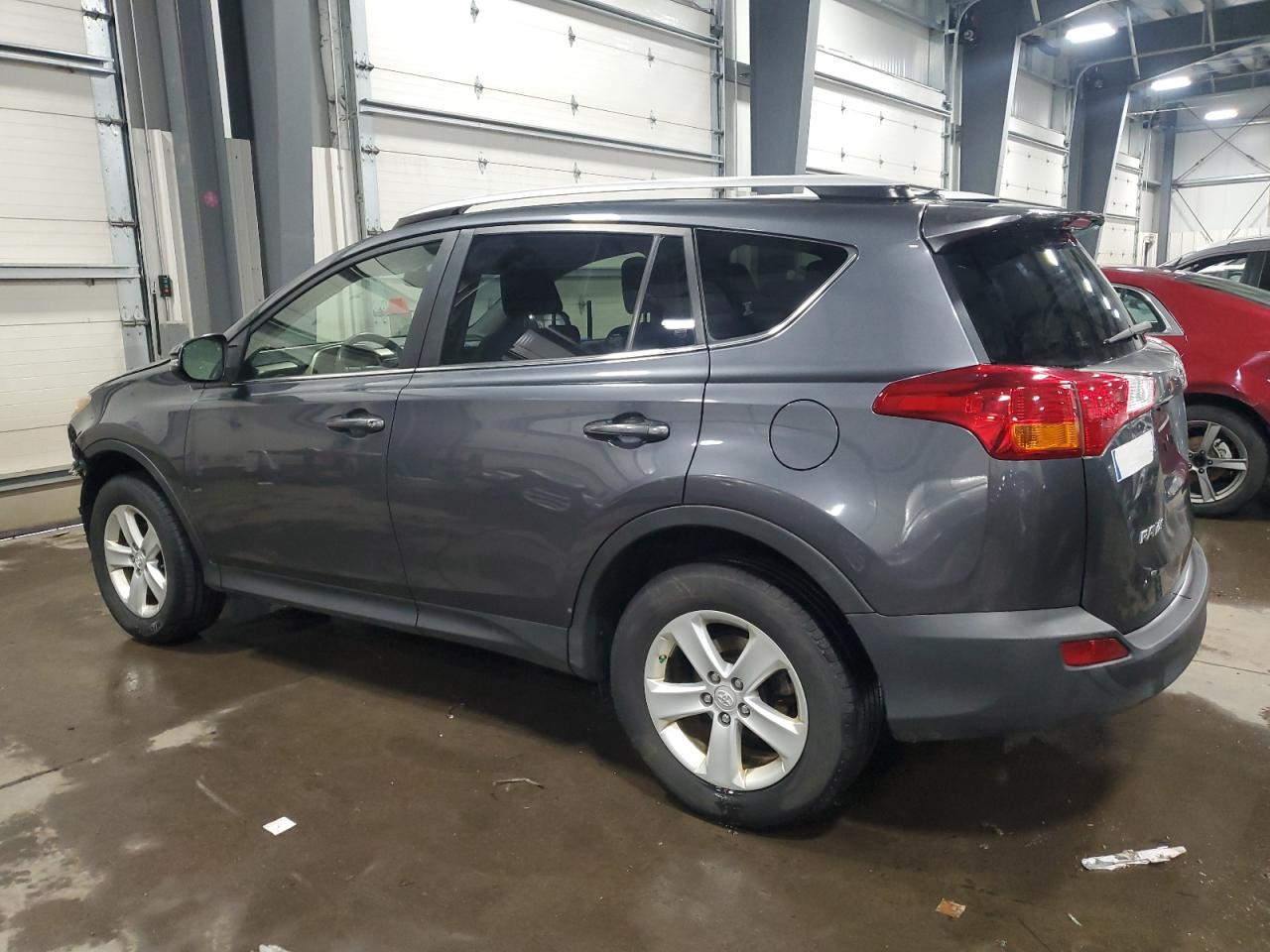 2014 Toyota RAV 4 - Image 2